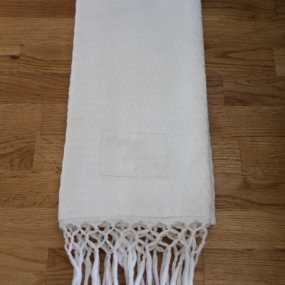 gårdsromantisk kökshandduk vit våfflad handduk med fransar lantlig stil